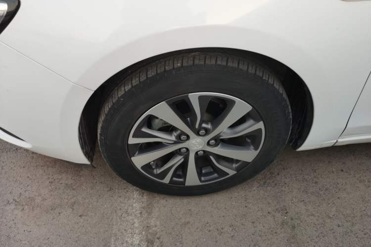 Used Buick Excelle GX 2019 18T Automatic Connected Elite Model China VI Standard Left Front Wheel Hub
