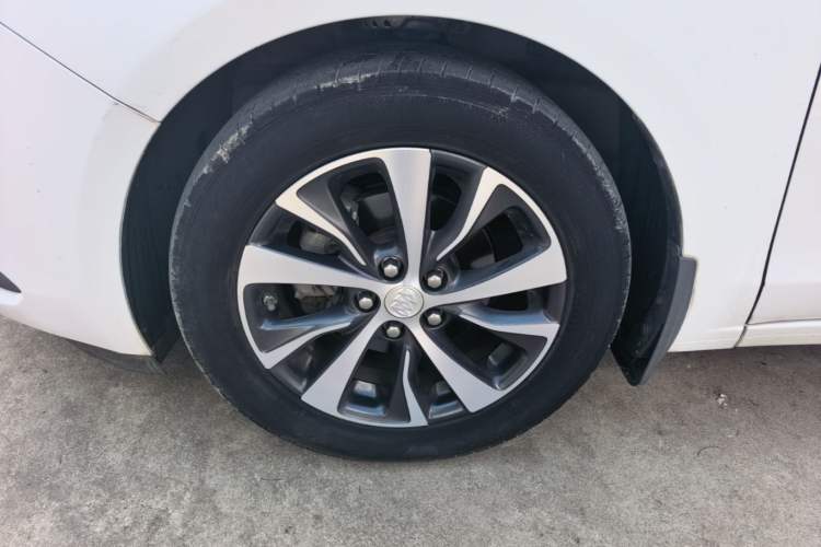 Used Buick Excelle GX 2019 18T Automatic Connected Elite Model China VI Standard Left Front Wheel Hub