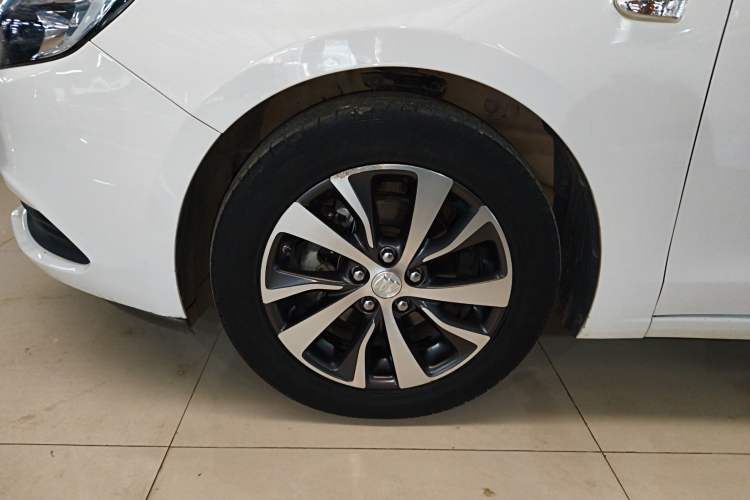 Used Buick Excelle GX 2019 18T Automatic Connected Elite Model China V Standard Left Front Wheel Hub