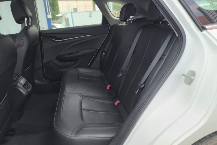 Used Buick Excelle GX 2019 18T Automatic Connected Elite Model China VI Standard Left Rear Seat