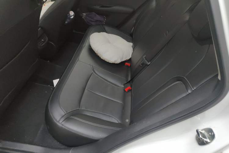 Used Buick Excelle GX 2019 18T Automatic Connected Elite Model China V Standard Left Rear Seat
