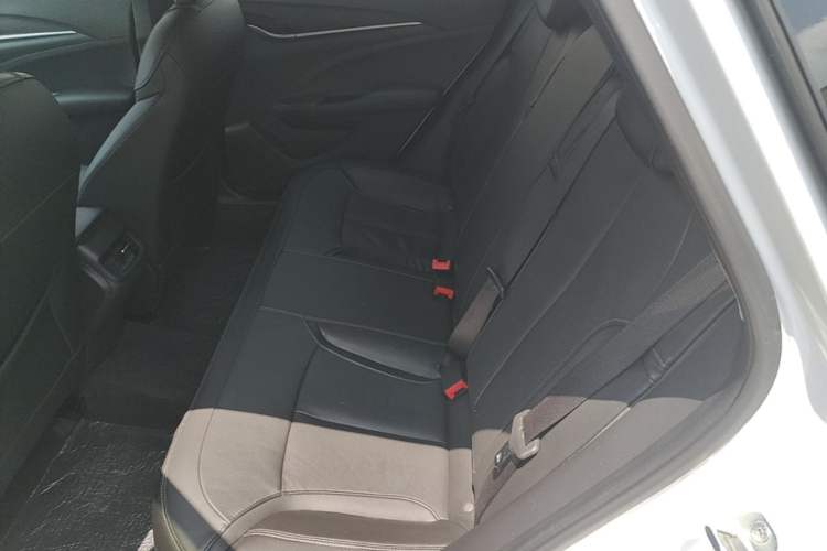 Used Buick Excelle GX 2019 18T Automatic Connected Elite Model China VI Standard Left Rear Seat