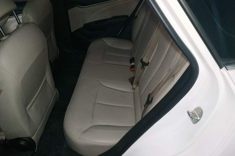 Used Buick Excelle GX 2019 15T Dual-Clutch Connected Elite Version China V Standard Left Rear Seat