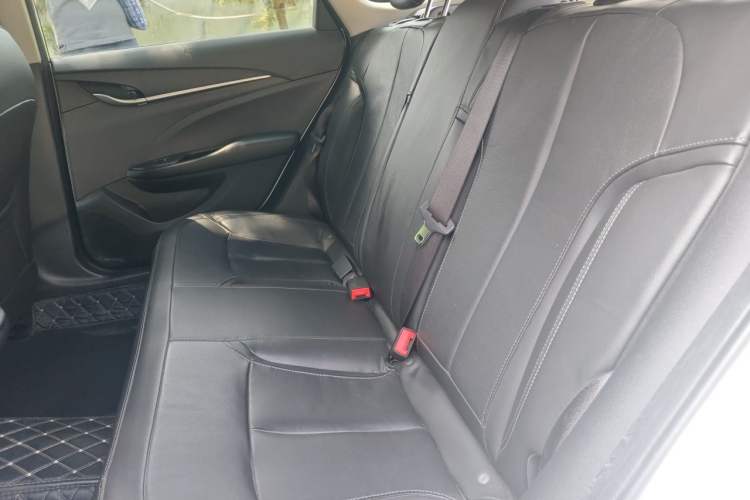 Used Buick Excelle GX 2019 18T Automatic Connected Elite Model China VI Standard Left Rear Seat