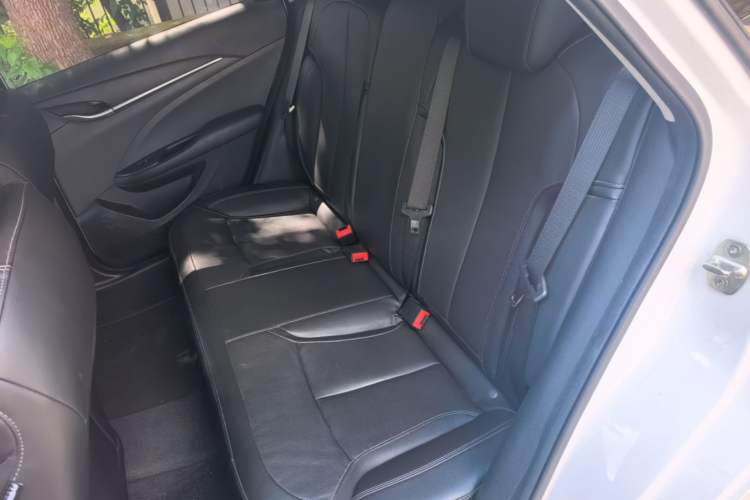 Used Buick Excelle GX 2019 18T Automatic Connected Elite Model China VI Standard Left Rear Seat