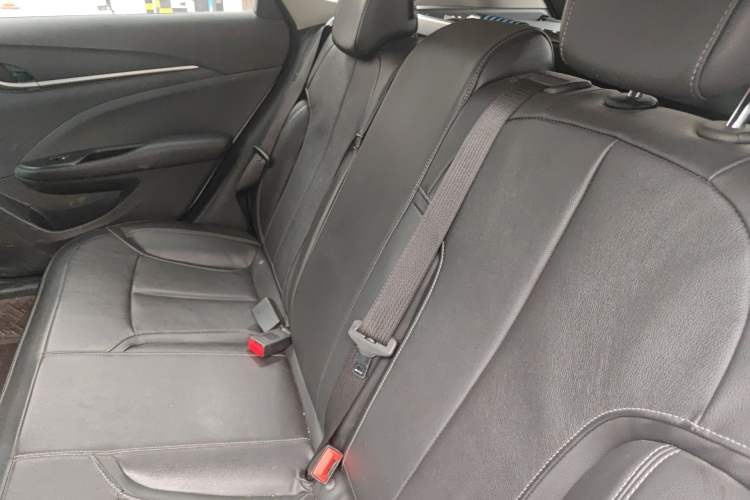 Used Buick Excelle GX 2019 18T Automatic Connected Elite Model China VI Standard Left Rear Seat