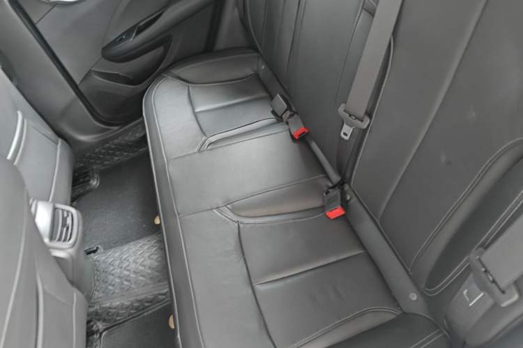 Used Buick Excelle GX 2019 18T Automatic Connected Elite Model China VI Standard Left Rear Seat