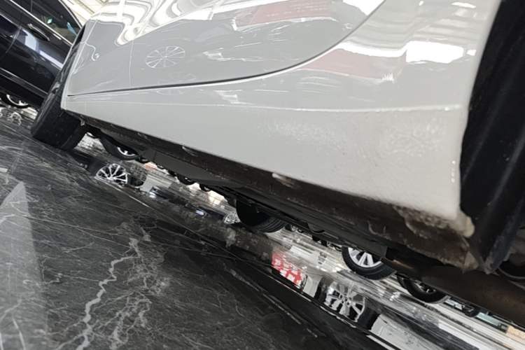 Used Buick Excelle GX 2019 18T Automatic Connected Elite Model China VI Standard Left Side Sill