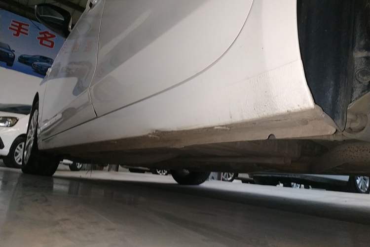 Used Buick Excelle GX 2019 15T Dual-Clutch Connected Elite Version China V Standard Left Side Sill