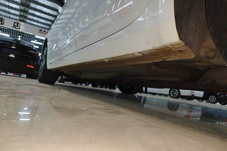Used Buick Excelle GX 2019 18T Automatic Connected Elite Model China V Standard Left Side Sill