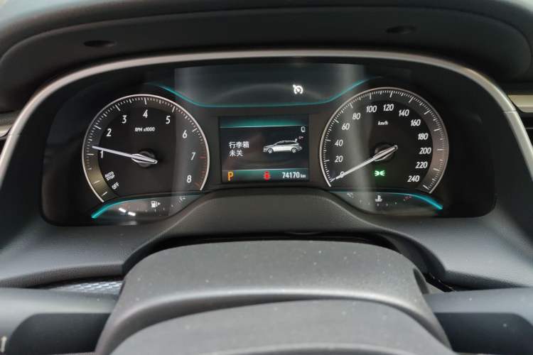 Used Buick Excelle GX 2019 18T Automatic Connected Elite Model China V Standard Odometer Close Up