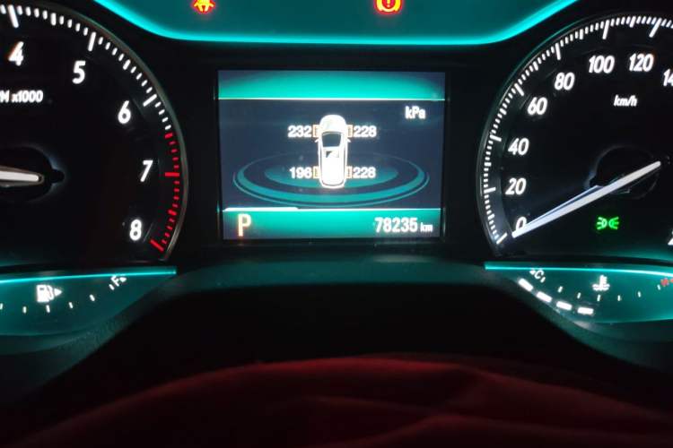 Used Buick Excelle GX 2019 18T Automatic Connected Elite Model China VI Standard Odometer Close Up