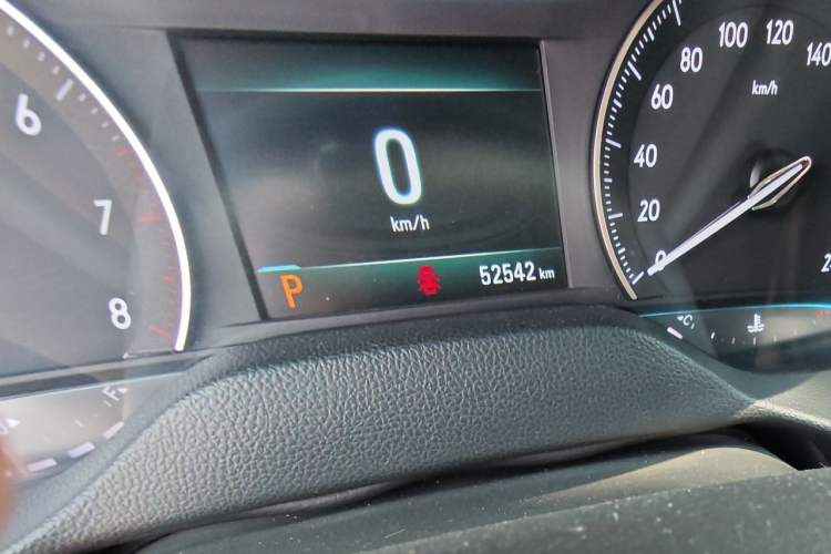 Used Buick Excelle GX 2019 18T Automatic Connected Elite Model China V Standard Odometer Close Up
