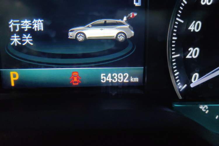 Used Buick Excelle GX 2019 18T Automatic Connected Elite Model China V Standard Odometer Close Up
