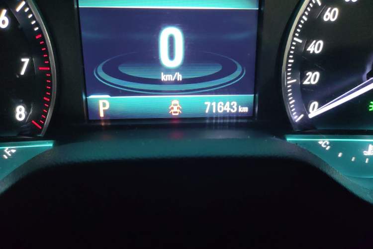 Used Buick Excelle GX 2019 18T Automatic Connected Elite Model China VI Standard Odometer Close Up