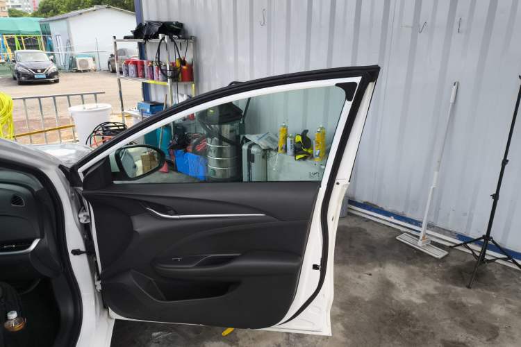 Used Buick Excelle GX 2019 18T Automatic Connected Elite Model China VI Standard Right Front Door Interior