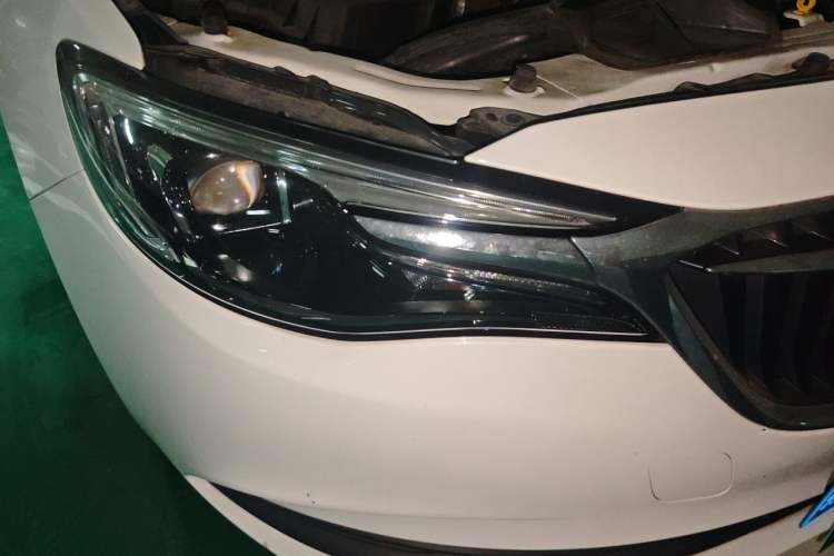 Used Buick Excelle GX 2019 18T Automatic Connected Elite Model China VI Standard Right Front Headlight