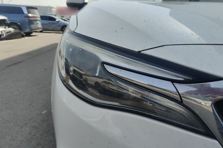 Used Buick Excelle GX 2019 18T Automatic Connected Flagship Version China VI Standard Right Front Headlight