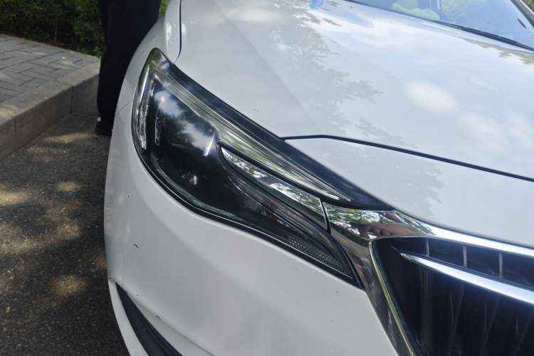 Used Buick Excelle GX 2019 18T Automatic Connected Elite Model China VI Standard Right Front Headlight