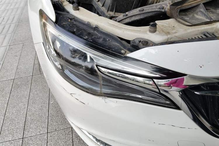 Used Buick Excelle GX 2019 18T Automatic Connected Flagship Version China VI Standard Right Front Headlight