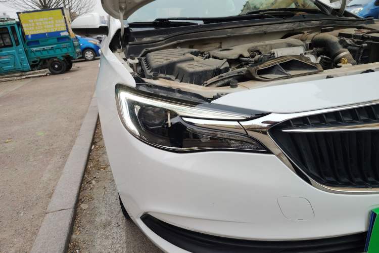 Used Buick Excelle GX 2019 18T Automatic Connected Elite Model China V Standard Right Front Headlight