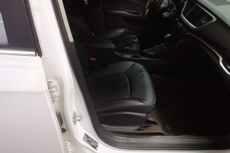 Used Buick Excelle GX 2019 18T Automatic Connected Elite Model China VI Standard Right Front Seat