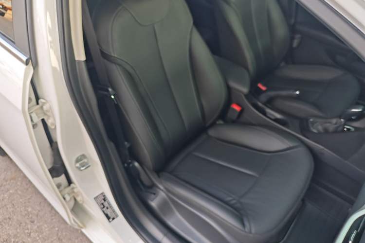 Used Buick Excelle GX 2019 18T Automatic Connected Elite Model China V Standard Right Front Seat