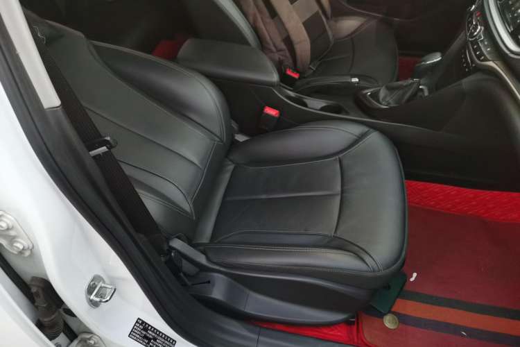 Used Buick Excelle GX 2019 18T Automatic Connected Elite Model China VI Standard Right Front Seat