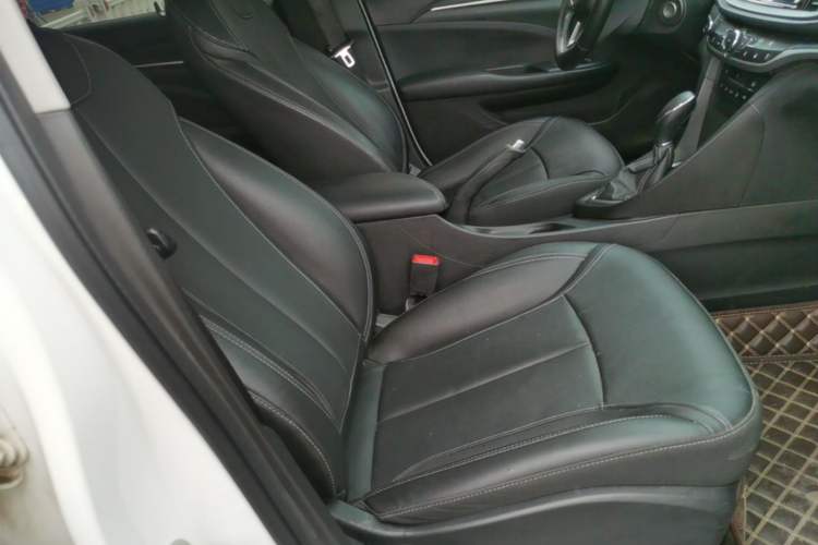 Used Buick Excelle GX 2019 18T Automatic Connected Elite Model China VI Standard Right Front Seat
