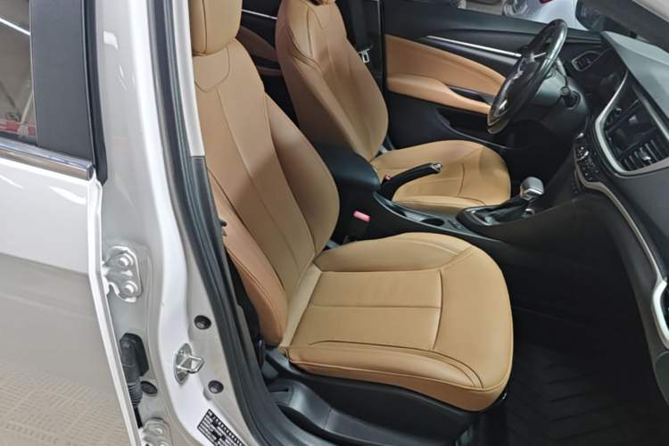 Used Buick Excelle GX 2019 18T Automatic Connected Flagship Version China VI Standard Right Front Seat