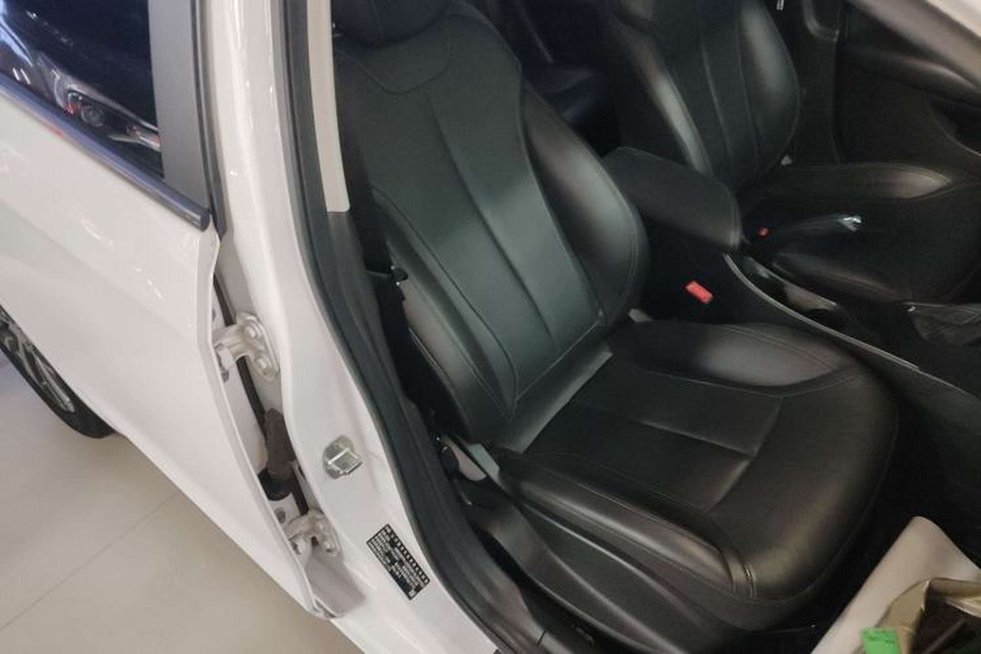 Used Buick Excelle GX 2019 18T Automatic Connected Elite Model China VI Standard Right Front Seat