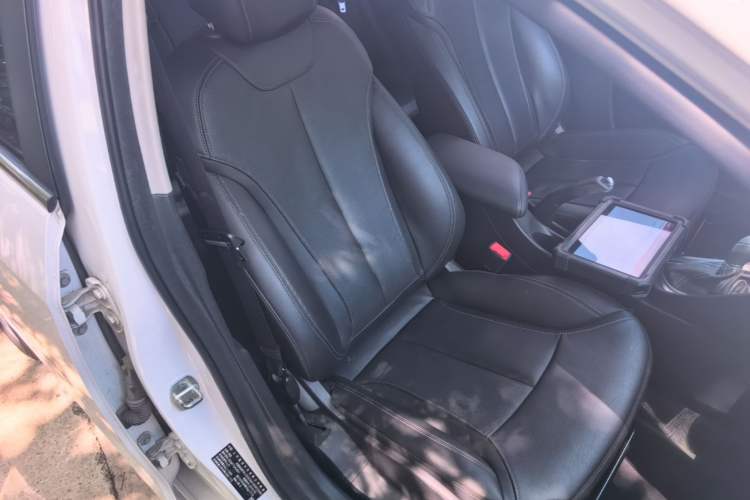 Used Buick Excelle GX 2019 18T Automatic Connected Elite Model China VI Standard Right Front Seat
