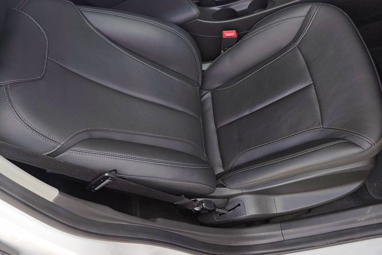 Used Buick Excelle GX 2019 18T Automatic Connected Elite Model China VI Standard Right Front Seat