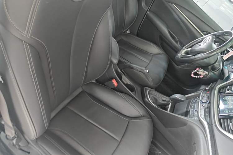 Used Buick Excelle GX 2019 18T Automatic Connected Elite Model China VI Standard Right Front Seat
