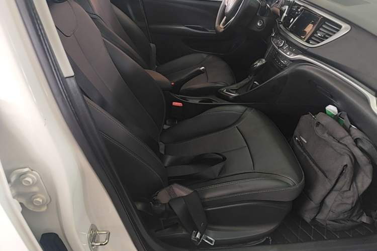 Used Buick Excelle GX 2019 18T Automatic Connected Elite Model China VI Standard Right Front Seat