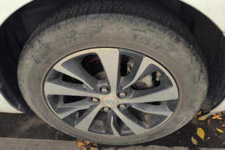 Used Buick Excelle GX 2019 18T Automatic Connected Elite Model China VI Standard Right Front Wheel Hub