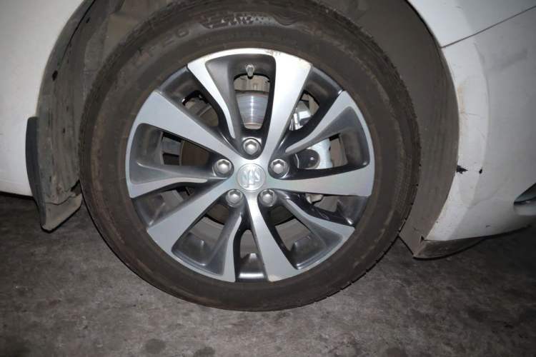 Used Buick Excelle GX 2019 18T Automatic Connected Elite Model China VI Standard Right Front Wheel Hub