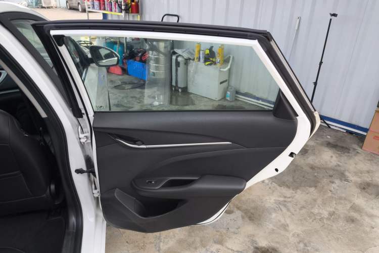 Used Buick Excelle GX 2019 18T Automatic Connected Elite Model China VI Standard Right Rear Door Interior