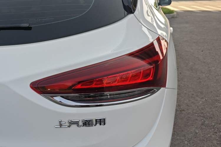 Used Buick Excelle GX 2019 18T Automatic Connected Elite Model China V Standard Right Rear Taillight