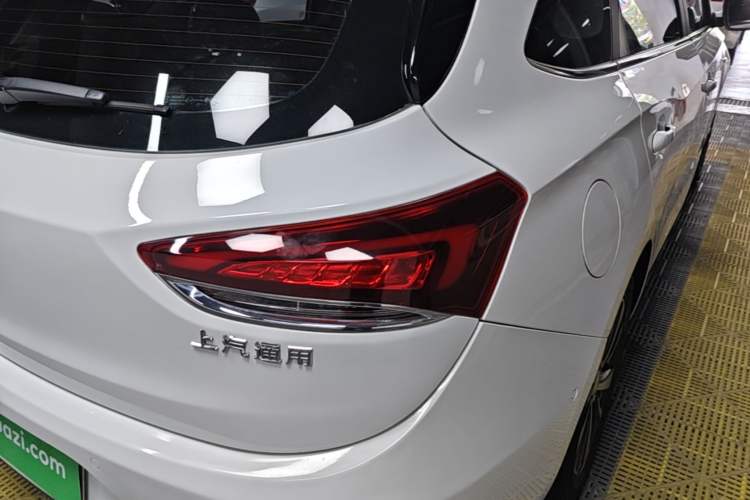 Used Buick Excelle GX 2019 18T Automatic Connected Flagship Version China VI Standard Right Rear Taillight