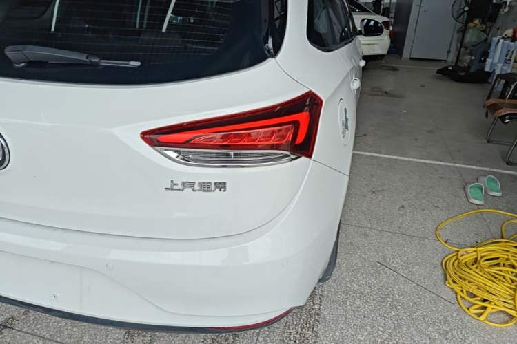 Used Buick Excelle GX 2019 18T Automatic Connected Elite Model China VI Standard Right Rear Taillight