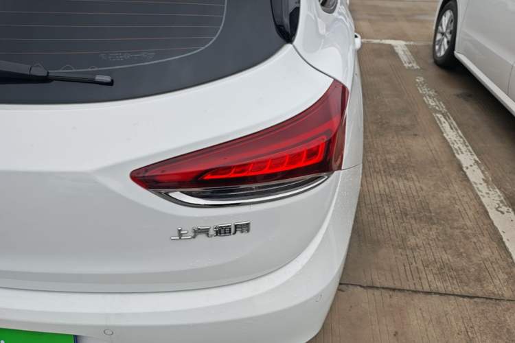 Used Buick Excelle GX 2019 18T Automatic Connected Elite Model China VI Standard Right Rear Taillight