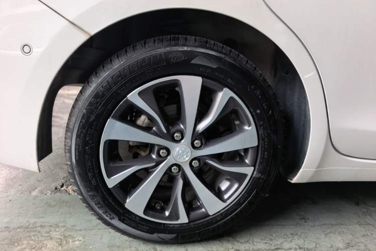 Used Buick Excelle GX 2019 18T Automatic Connected Flagship Version China V Standard Right Rear Wheel Hub