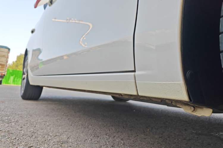 Used Buick Excelle GX 2019 18T Automatic Connected Elite Model China V Standard Right Side Sill