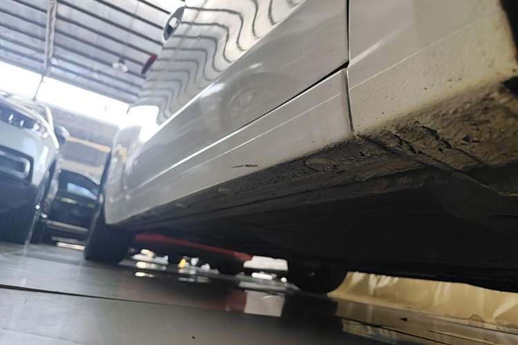 Used Buick Excelle GX 2019 18T Automatic Connected Elite Model China VI Standard Right Side Sill