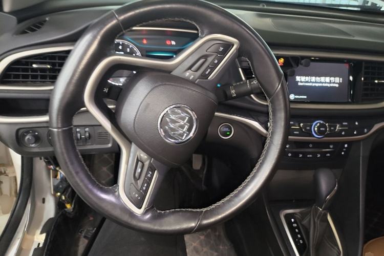 Used Buick Excelle GX 2019 18T Automatic Connected Flagship Version China V Standard Steering Wheel
