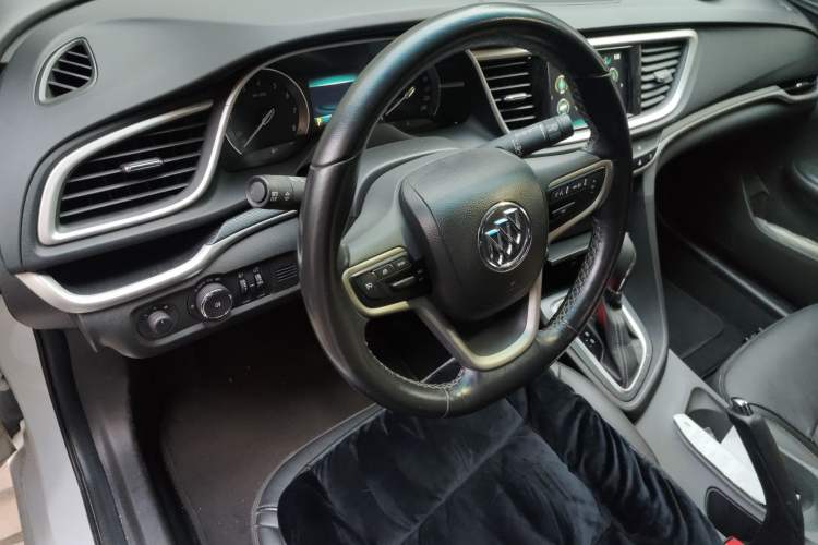 Used Buick Excelle GX 2019 18T Automatic Connected Elite Model China V Standard Steering Wheel