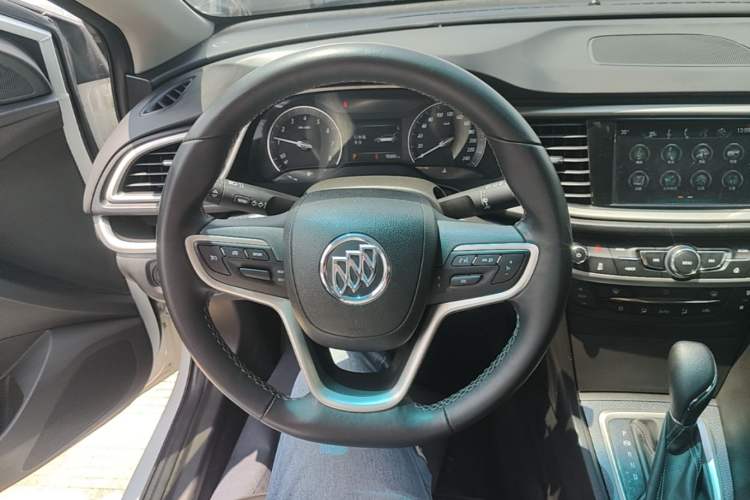 Used Buick Excelle GX 2019 18T Automatic Connected Elite Model China VI Standard Steering Wheel