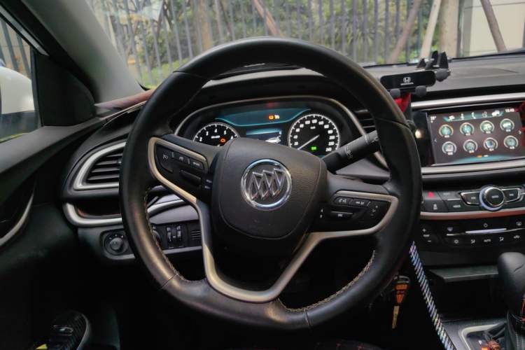 Used Buick Excelle GX 2019 18T Automatic Connected Elite Model China V Standard Steering Wheel