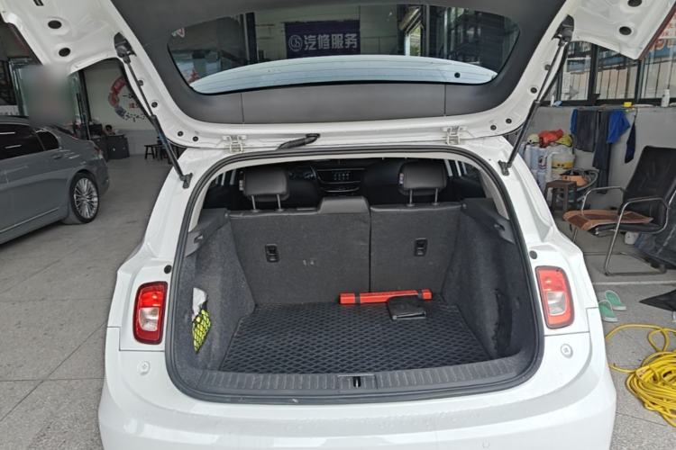 Used Buick Excelle GX 2019 18T Automatic Connected Elite Model China VI Standard Trunk